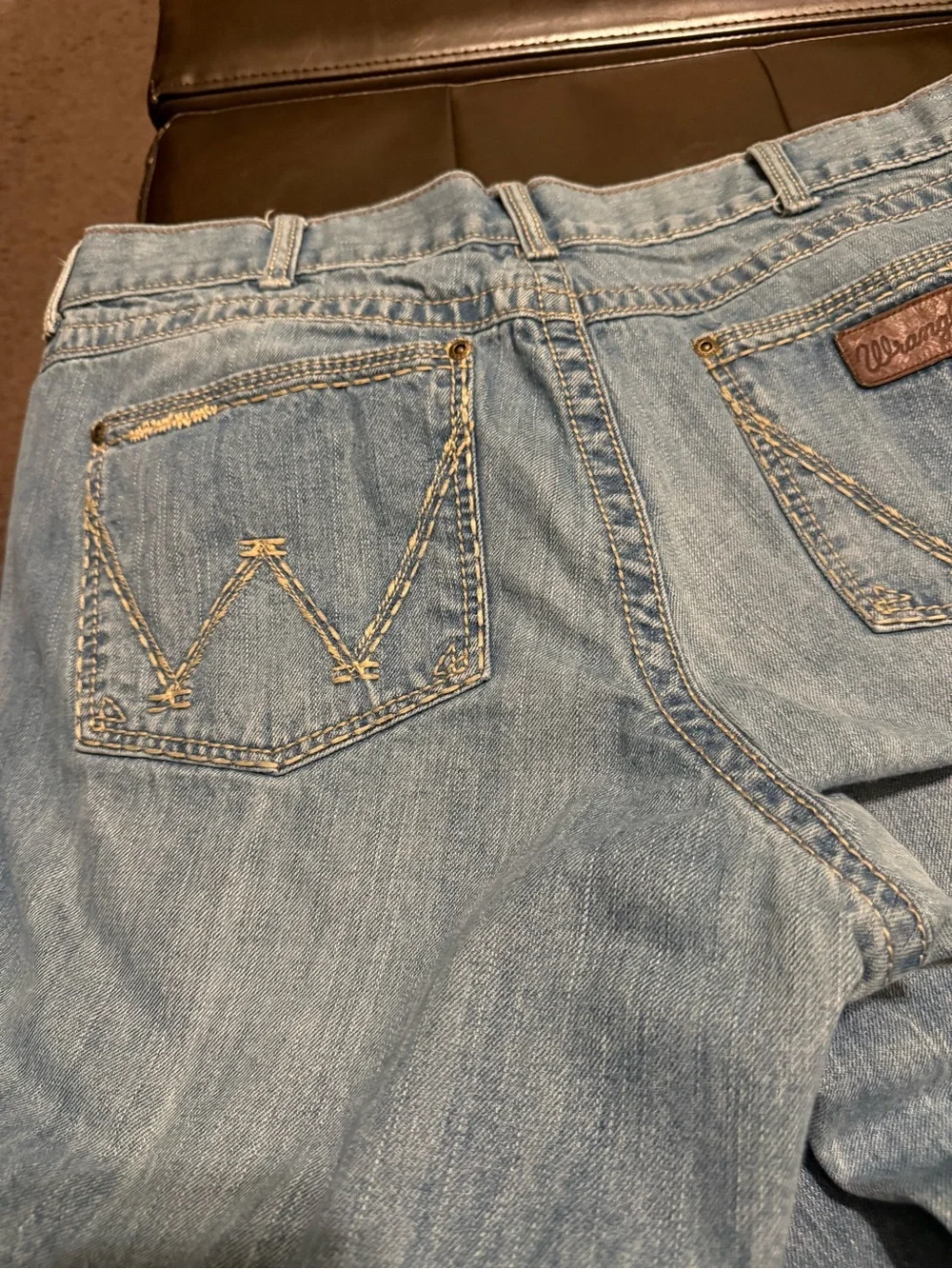 Relaxed Light Blue Men's Jeans – Comfortable Everyday Fit